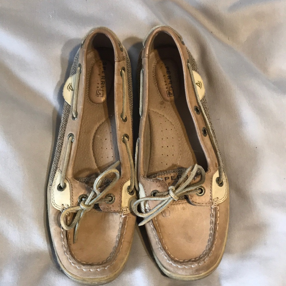 Sperry Topsider boat shoes